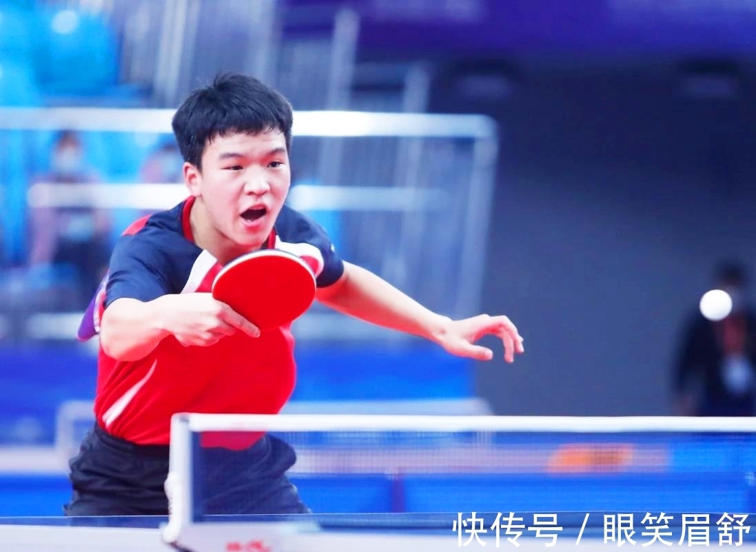 年担任主席 年担任主席