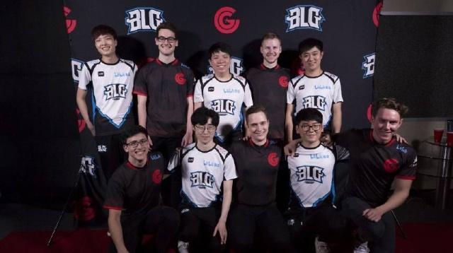 还曾多次在 还曾多次在